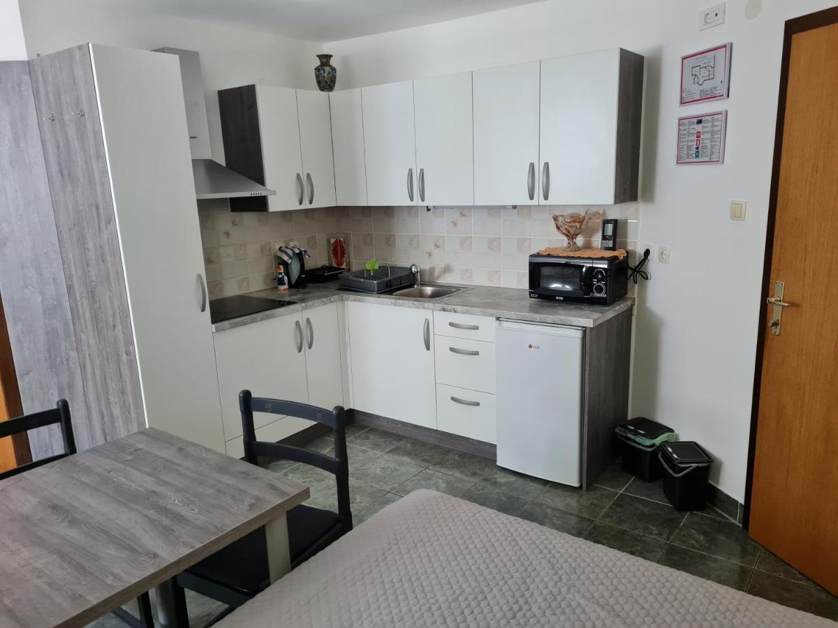 Apartma Jutersek 2+2 Libelice Exterior photo